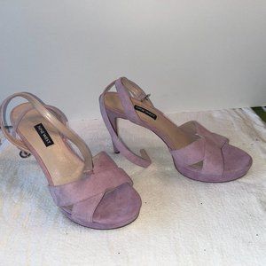 New Nine West velvet heels